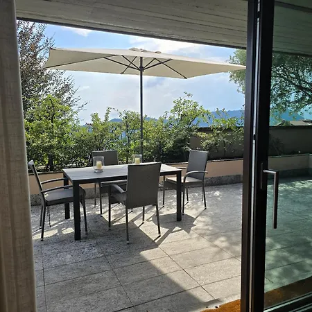 La Buca - - Elegant Apartment, 150 Sq M - Private Covered Parking - Private Terrace - Just 1500 Mt From Downtown Como