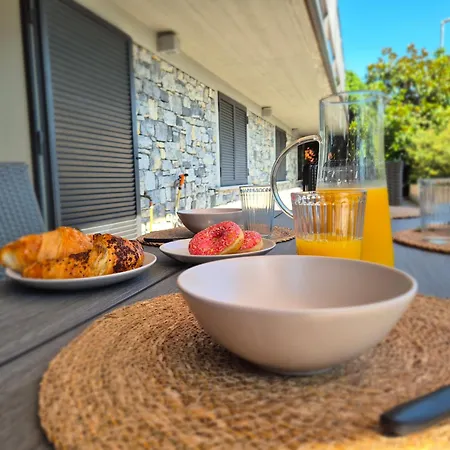 La Buca - - Elegant Apartment, 150 Sq M - Private Covered Parking - Private Terrace - Just 1500 Mt From Downtown * Como