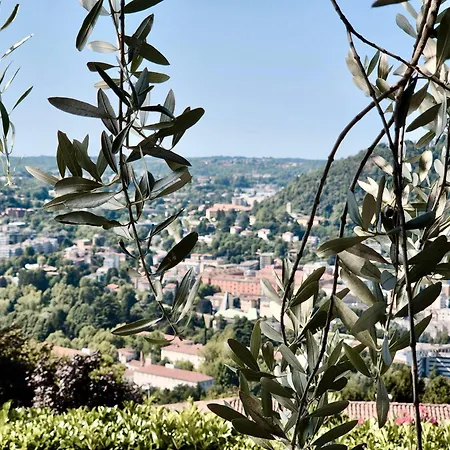 La Buca - - Elegant Apartment, 150 Sq M - Private Covered Parking - Private Terrace - Just 1500 Mt From Downtown *