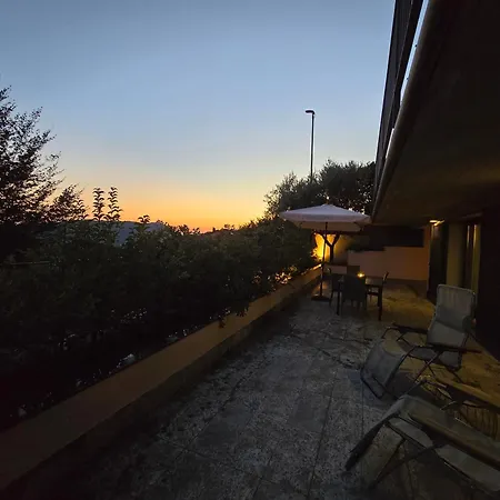 La Buca - - Elegant Apartment, 150 Sq M - Private Covered Parking - Private Terrace - Just 1500 Mt From Downtown *