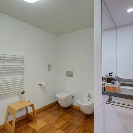 Apartment La Buca - - Elegant Apartment, 150 Sq M - Private Covered Parking - Private Terrace - Just 1500 Mt From Downtown,family-friendly