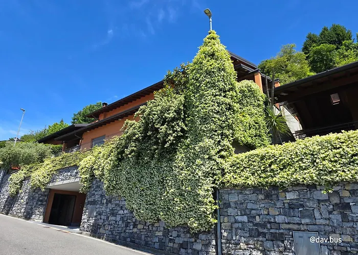 La Buca - - Elegant Apartment, 150 Sq M - Private Covered Parking - Private Terrace - Just 1500 Mt From Downtown Apartamento Como