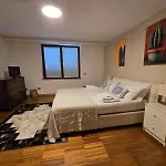 La Buca - - Elegant Apartment, 150 Sq M - Private Covered Parking - Private Terrace - Just 1500 Mt From Downtown * Como