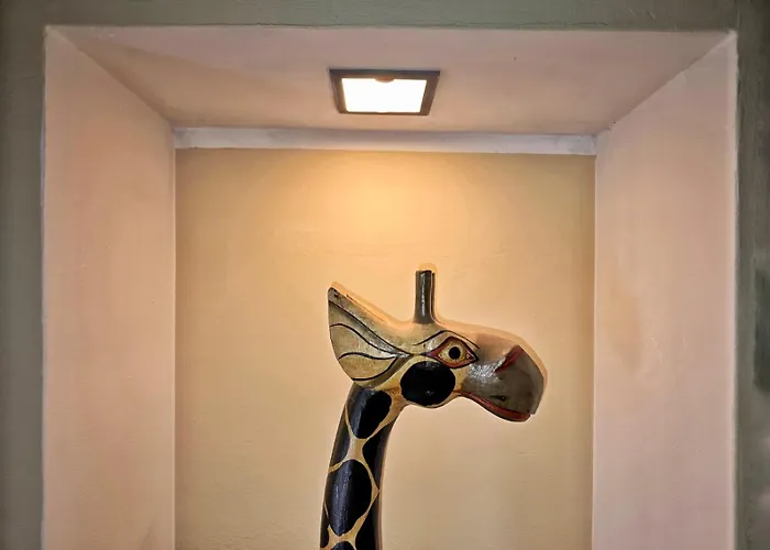 Апартаменты La Buca - - Elegant Apartment, 150 Sq M - Private Covered Parking - Private Terrace - Just 1500 Mt From Downtown