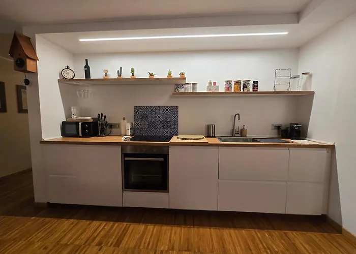 Апартаменты La Buca - - Elegant Apartment, 150 Sq M - Private Covered Parking - Private Terrace - Just 1500 Mt From Downtown *